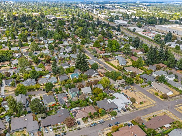 6437 Ne 38th Ave, Portland, OR 97211