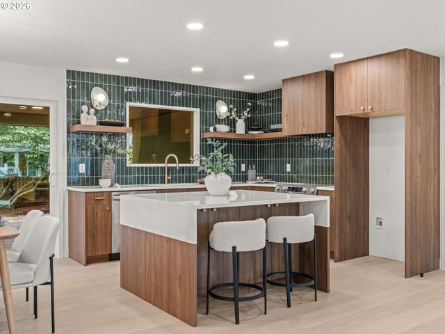 6437 Ne 38th Ave, Portland, OR 97211