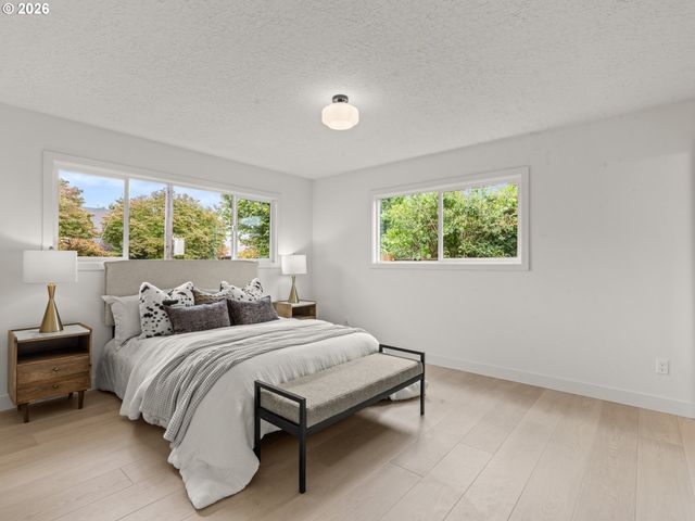 6437 Ne 38th Ave, Portland, OR 97211
