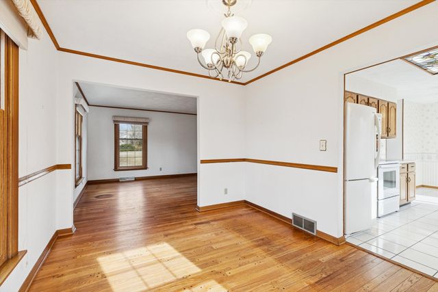 4610 34th Avenue, Moline, IL 61265