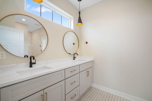 821 Tyler WAY, Colgate, WI 53017