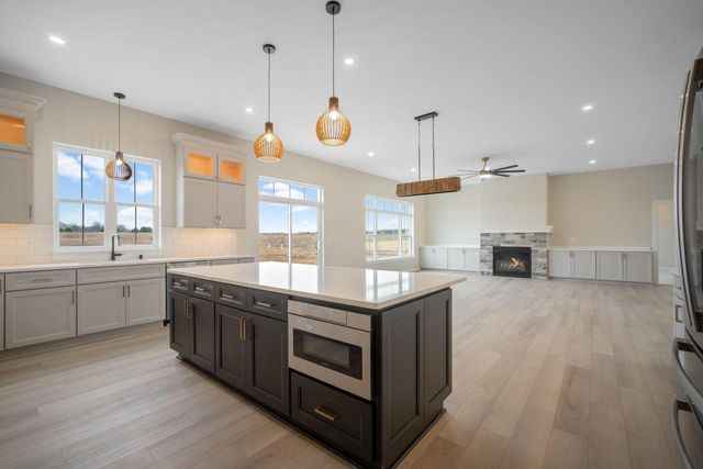 821 Tyler WAY, Colgate, WI 53017