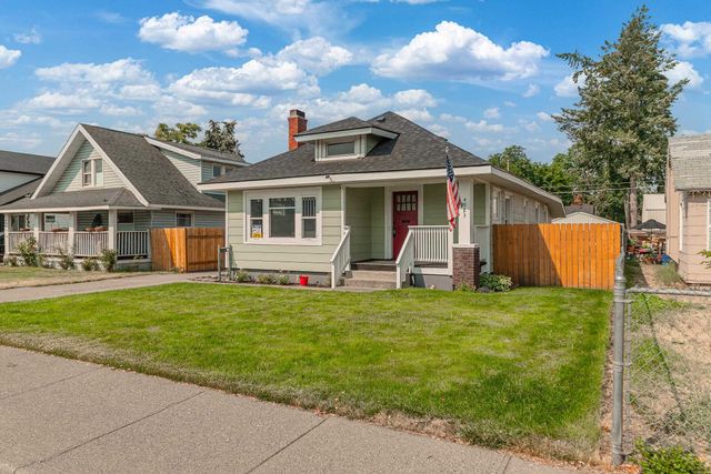 4923 N Crestline St, Spokane, WA 99207