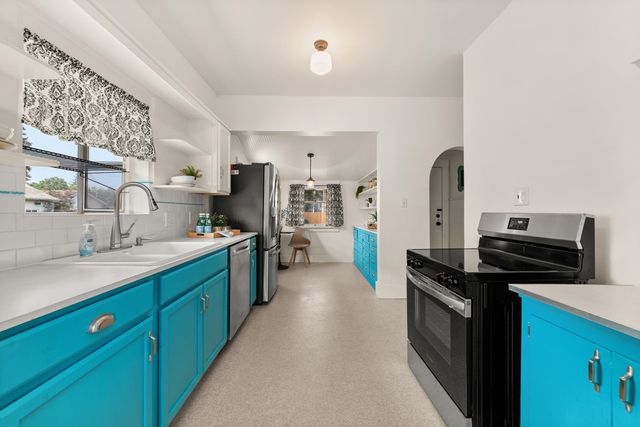 4923 N Crestline St, Spokane, WA 99207