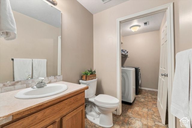 1598 N 2530 W, Clinton, UT 84015
