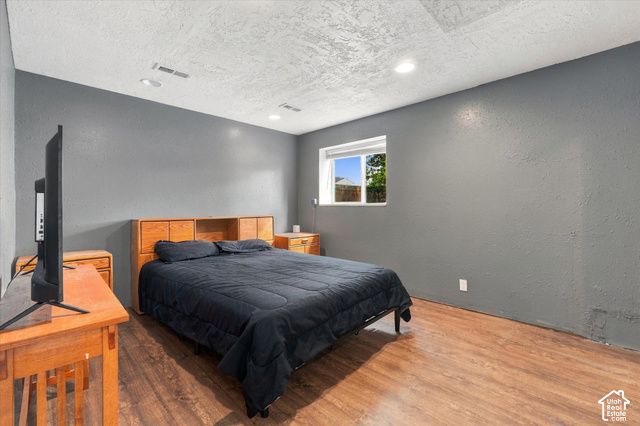 1598 N 2530 W, Clinton, UT 84015