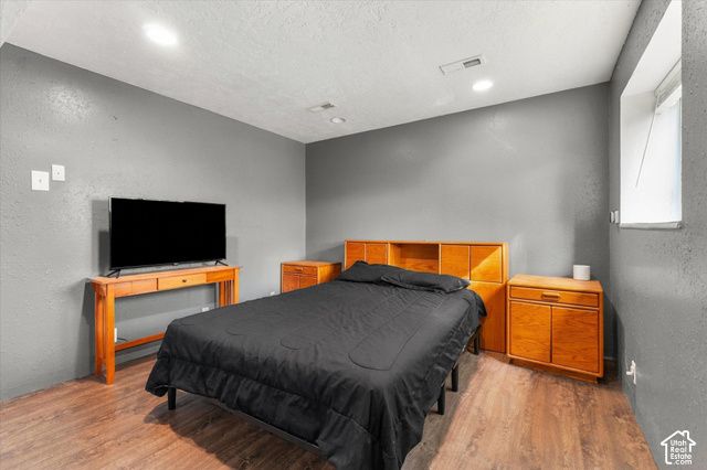 1598 N 2530 W, Clinton, UT 84015