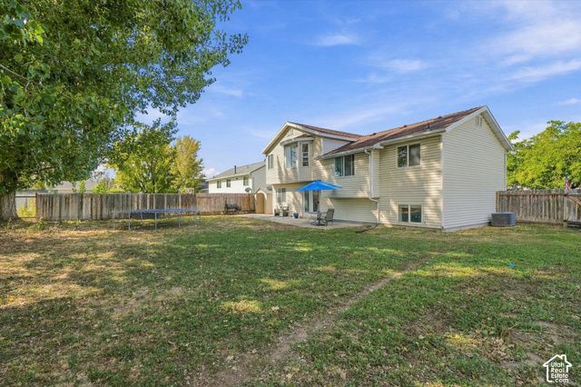 1598 N 2530 W, Clinton, UT 84015