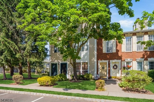 62 Gregory Ln 62, Franklin Twp., NJ 08823