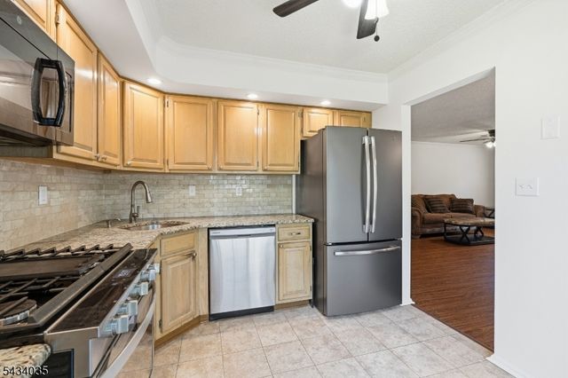 62 Gregory Ln 62, Franklin Twp., NJ 08823