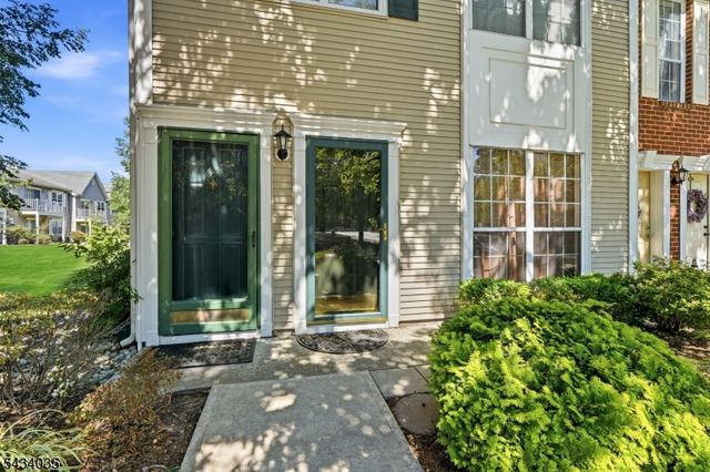 62 Gregory Ln 62, Franklin Twp., NJ 08823