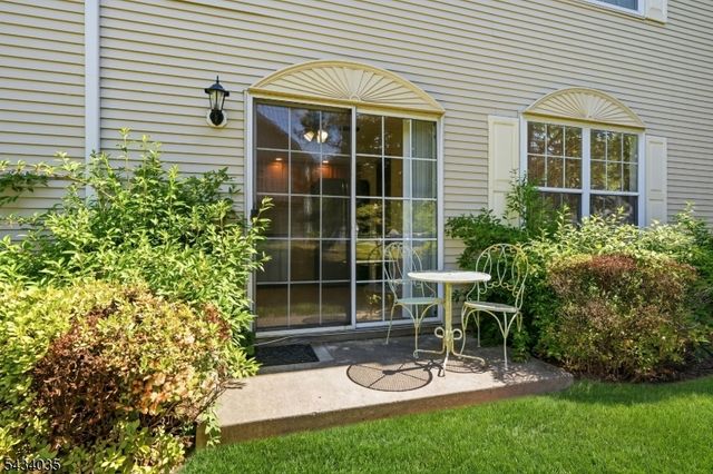 62 Gregory Ln 62, Franklin Twp., NJ 08823