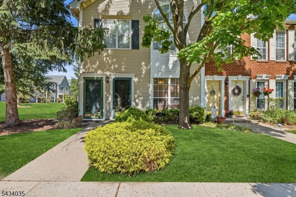 62 Gregory Ln 62, Franklin Twp., NJ 08823