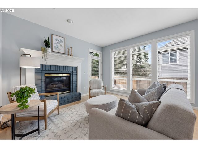 5349 SOUTHWOOD Dr, Lake Oswego, OR 97035