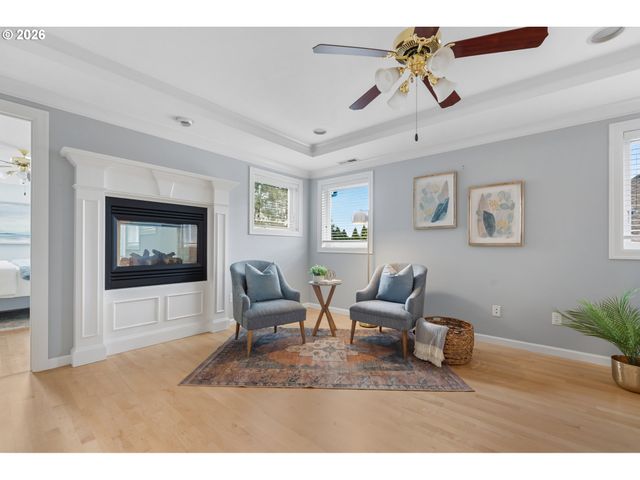 5349 SOUTHWOOD Dr, Lake Oswego, OR 97035