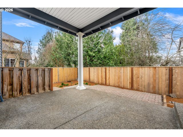 5349 SOUTHWOOD Dr, Lake Oswego, OR 97035