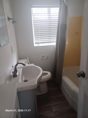 6746 N 14th Street, Phoenix, AZ 85014