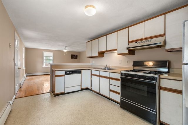 1 Fowler Ter, Burlington, MA 01803