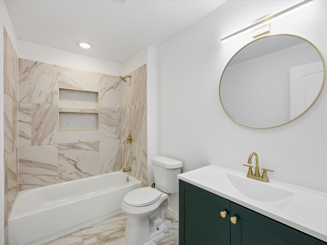 807 Adkins Street, Bowie, TX 76230