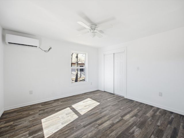 807 Adkins Street, Bowie, TX 76230