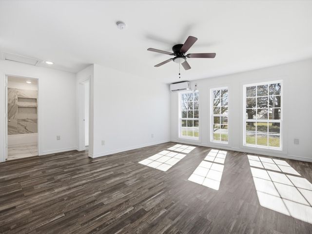 807 Adkins Street, Bowie, TX 76230