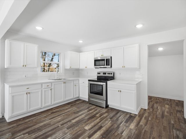 807 Adkins Street, Bowie, TX 76230