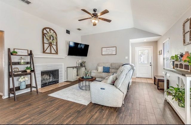 1180 Kachina Lane, Fort Worth, TX 76052