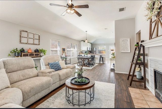 1180 Kachina Lane, Fort Worth, TX 76052