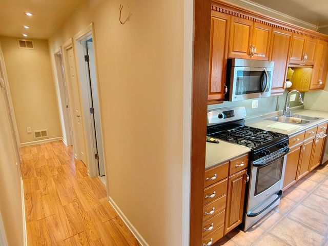 134 Elm Court, Hebron, IN 46341