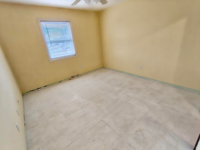 134 Elm Court, Hebron, IN 46341