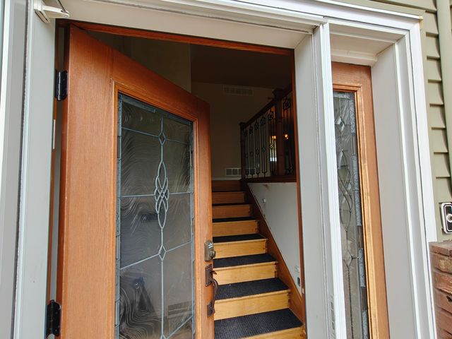 134 Elm Court, Hebron, IN 46341