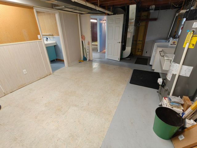 134 Elm Court, Hebron, IN 46341