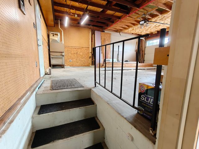 134 Elm Court, Hebron, IN 46341