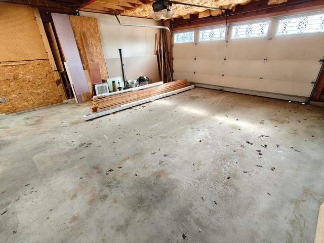 134 Elm Court, Hebron, IN 46341