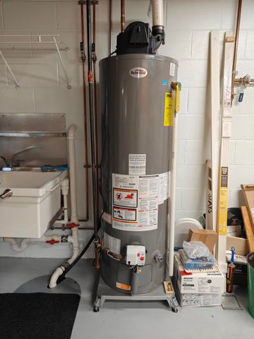 134 Elm Court, Hebron, IN 46341