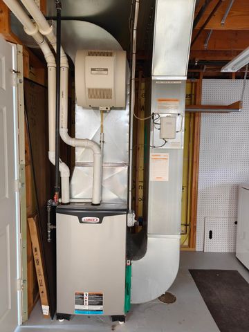 134 Elm Court, Hebron, IN 46341