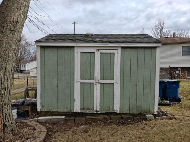 134 Elm Court, Hebron, IN 46341