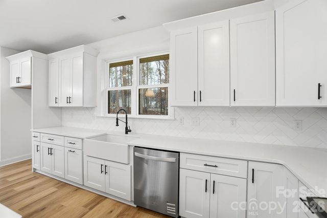 240 Hephzibah Church Road, Crouse, NC 28033