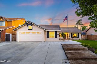 2758 Sandstone Court, Palmdale, CA 93551