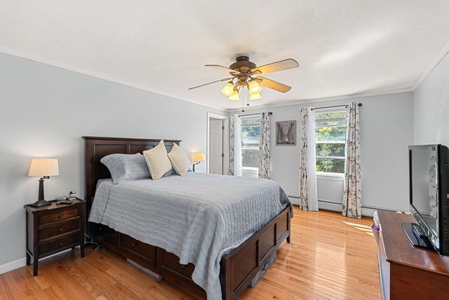6 Cumberland St, Attleboro, MA 02703