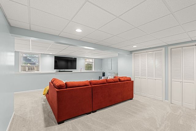 6 Cumberland St, Attleboro, MA 02703