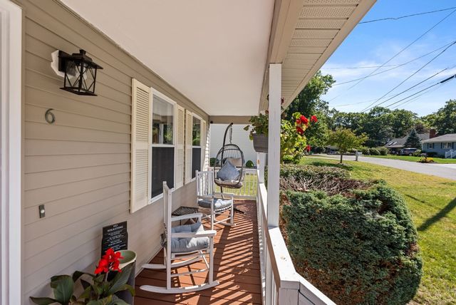 6 Cumberland St, Attleboro, MA 02703