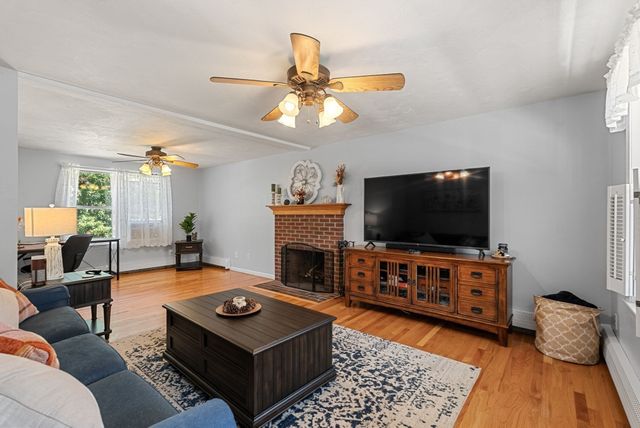 6 Cumberland St, Attleboro, MA 02703