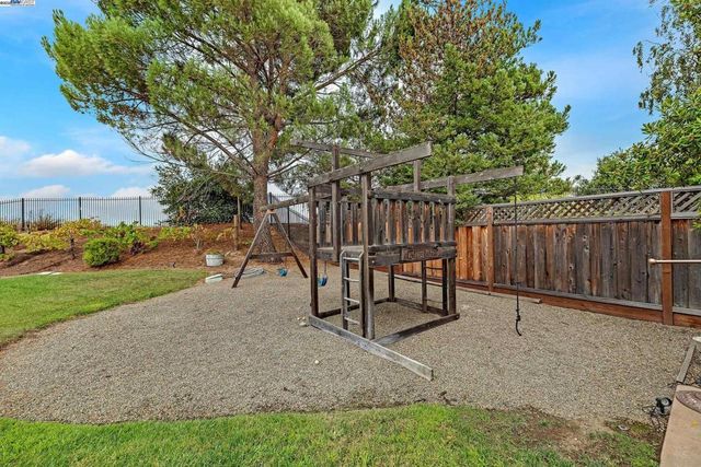 488 Montori Ct, Pleasanton, CA 94566