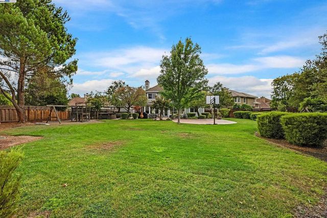 488 Montori Ct, Pleasanton, CA 94566