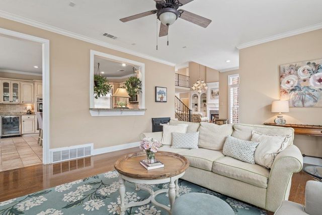 9456 GROVE TRAIL LN, Germantown, TN 38139