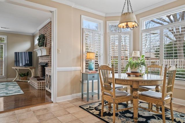 9456 GROVE TRAIL LN, Germantown, TN 38139