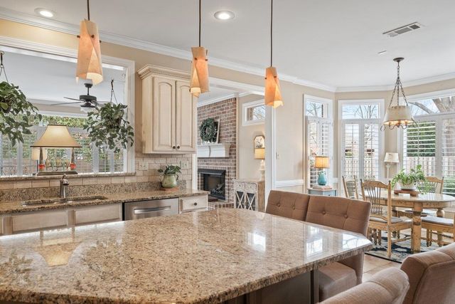 9456 GROVE TRAIL LN, Germantown, TN 38139