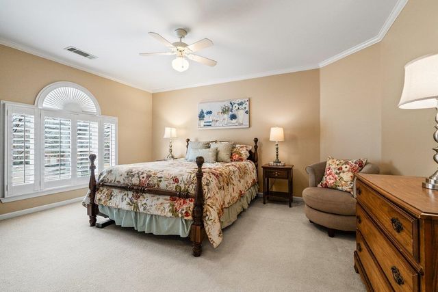 9456 GROVE TRAIL LN, Germantown, TN 38139