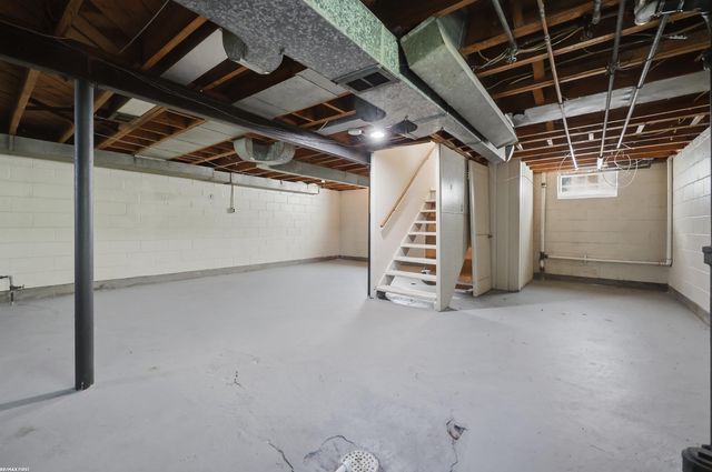 23221 Oneida Street, Oak Park, MI 48237